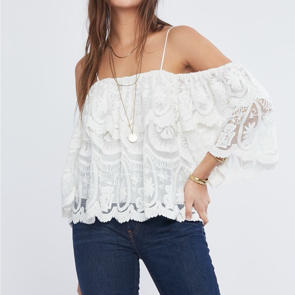 Jen’s Pirate Booty Twiggy Ruffle Top Size M/L